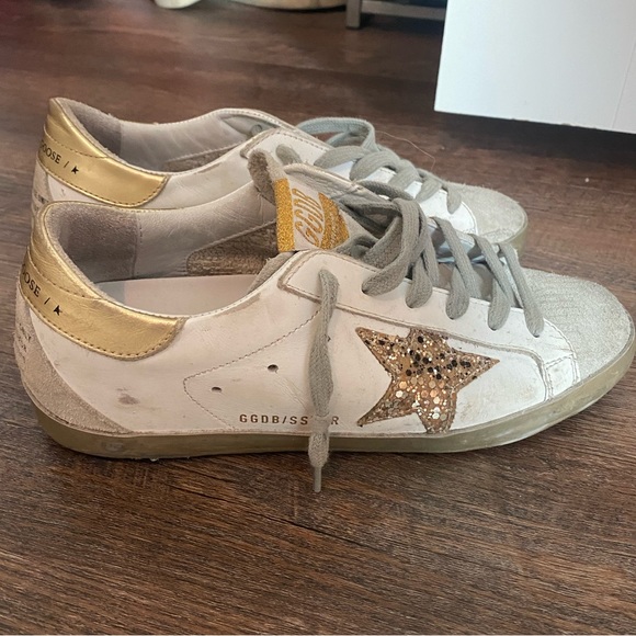 Women's size 37 Golden Goose superstar sneakers